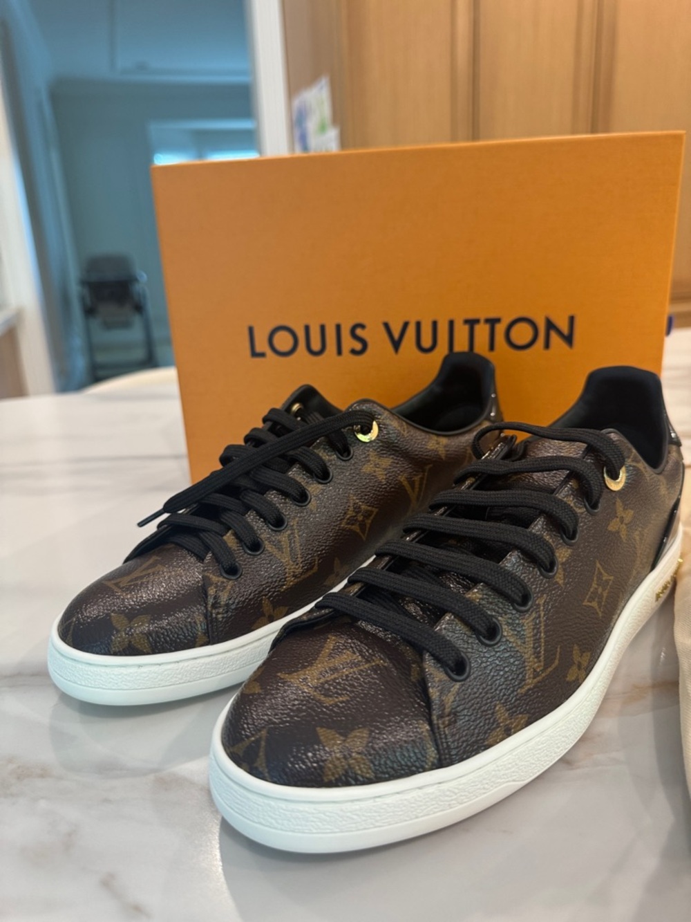 Louis Vuitton Brown Monogram Low-Top Sneakers with White Soles - Picture 2 of 6